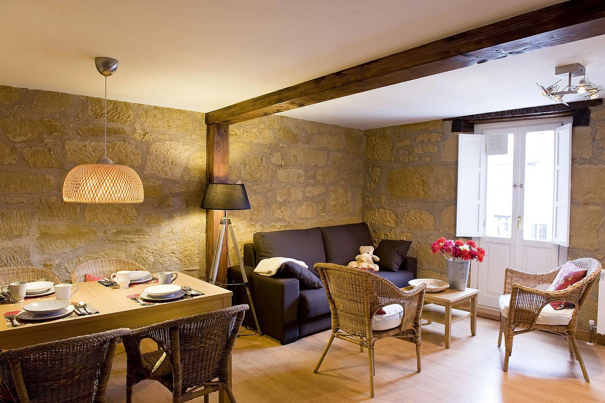 Apartamentos Turisticos Los Zapatos Morados هارو المظهر الخارجي الصورة